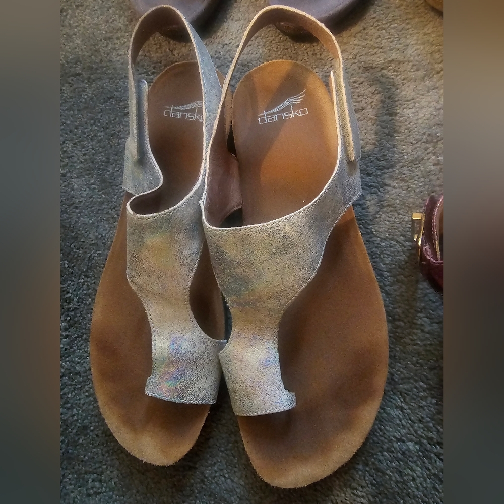 Dansko Women's Iridescent Reece Sandals size 42